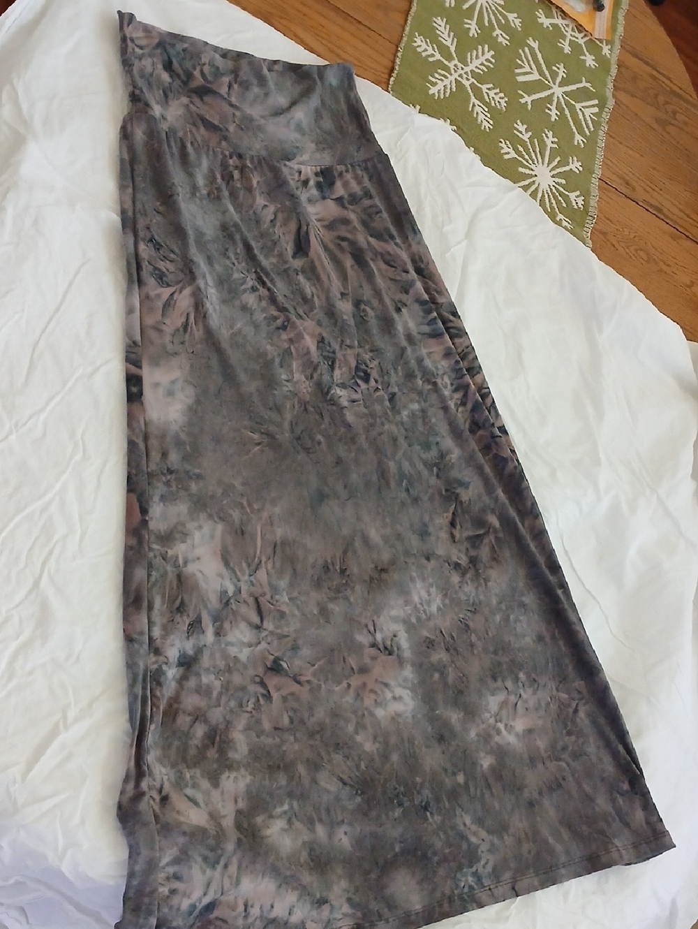 Popana Muted Tie-Dye Maxi Skirt in Gray and Taupe